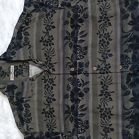 Tommy Bahama Relax Hawaiian All Over Print Casual Shirt Sz Medium 100% Silk - Picture 6 of 6